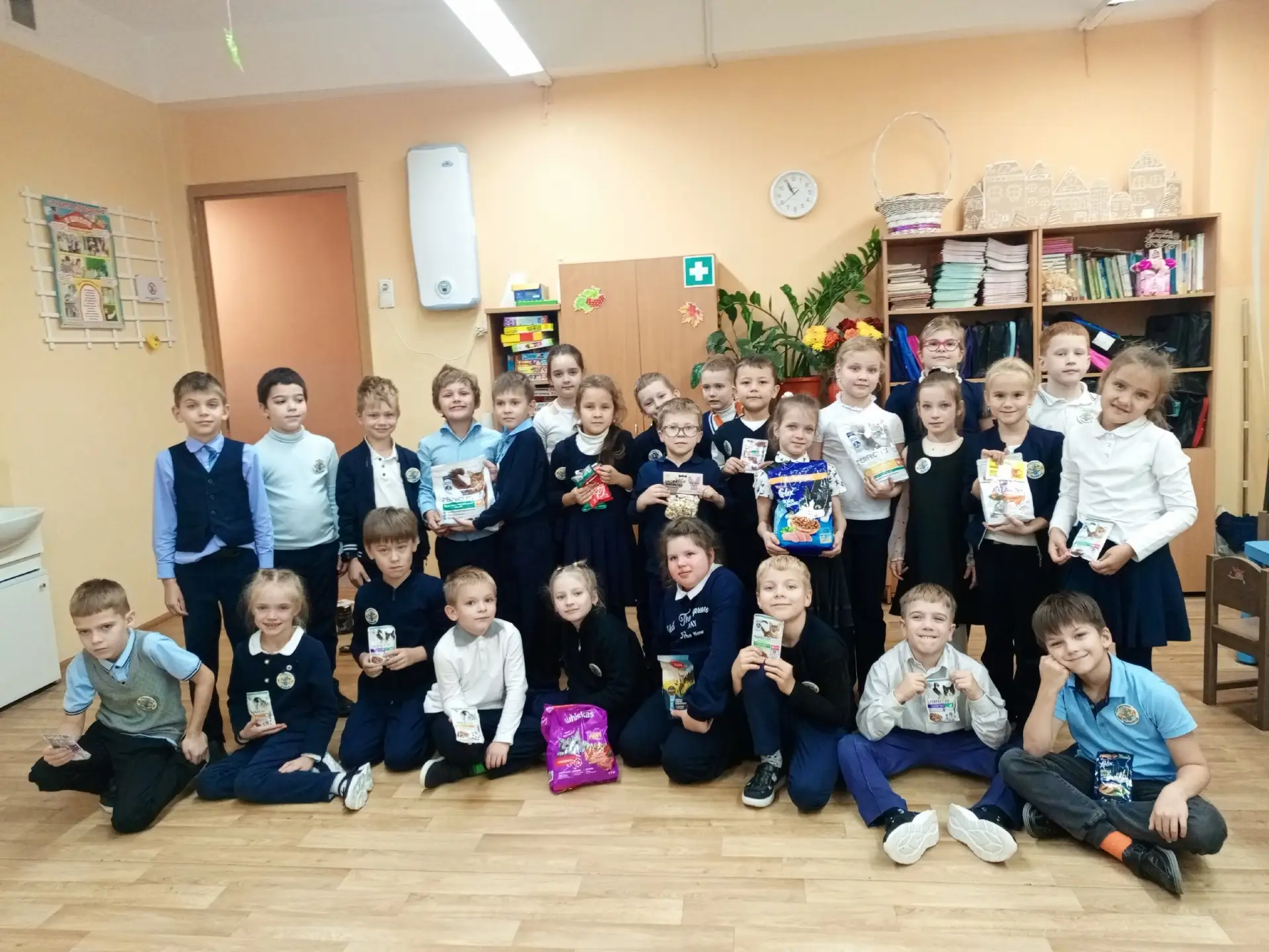 😉☝️ Ко Всемирному дню животных, который отмечался 4 октября, в ГБОУ школе № 579 Примор...
