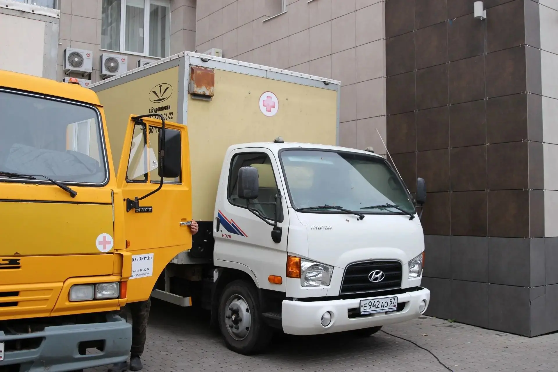 🚂 Сегодня мобильный медицинский комплекс Плещеевской ЦРБ работал прямо у здания админи...