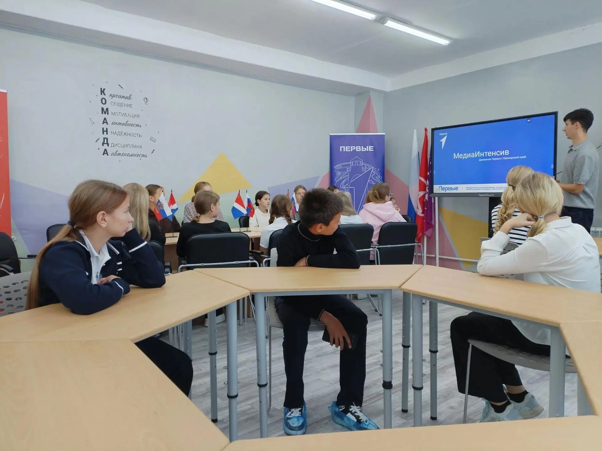 Мемы, нейросети и вирусные видео