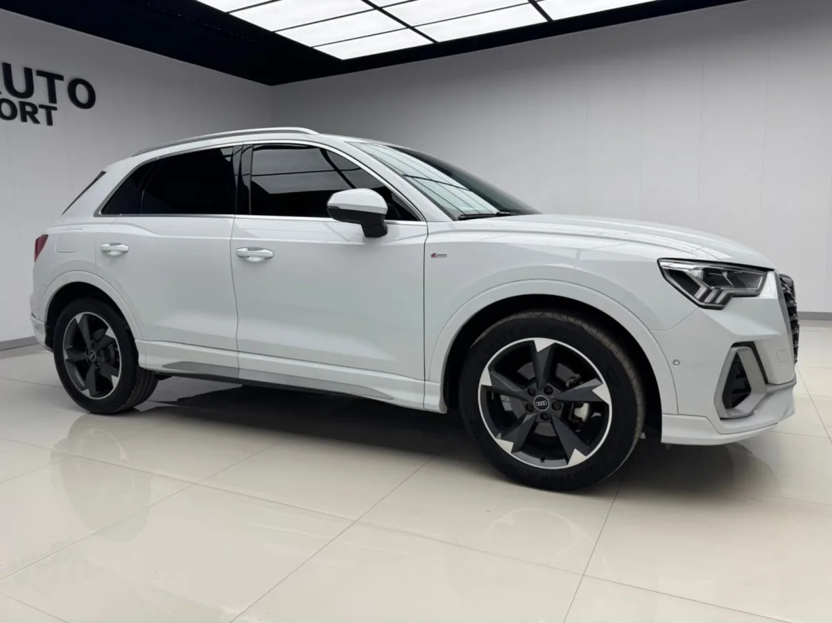 🇨🇳 Audi Q3 35 TFSI 1.4 · 2022