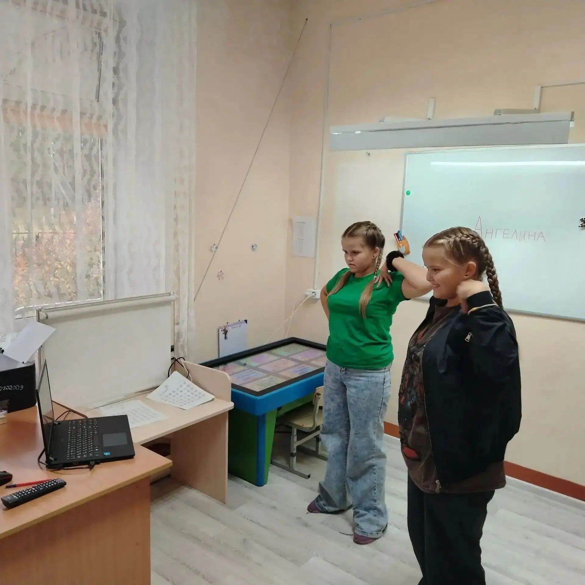 В своей  деятельности учитель-логопед Елена Сергеевна Ш. активно использует логопедичес...