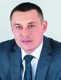 Экс-начальник ЦФТО Калининградской железной дороги попал под тяжёлое дело 🚂