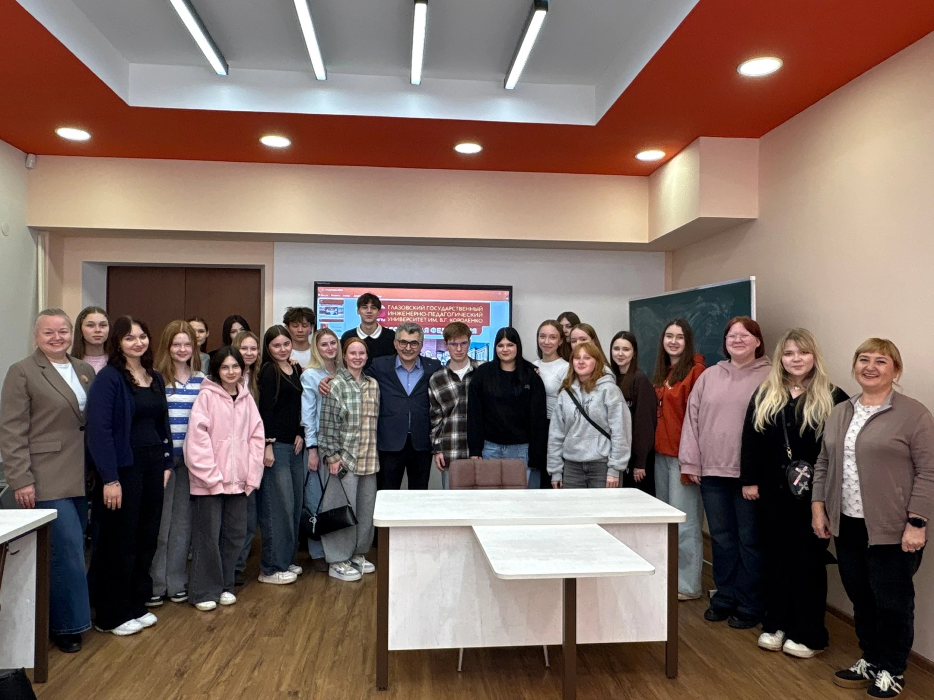 Ижевские школьники «примерили» профессию педагога