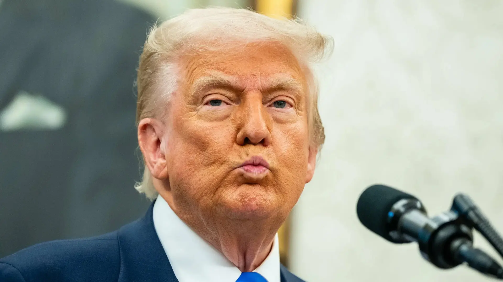 «Это были не мы»: Трамп заявил, что не давал приказа отключить Starlink на Украине