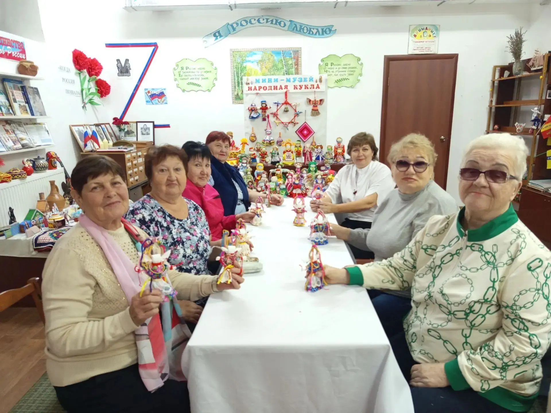 🚌 Социальный туризм: поездка в библиотеку посёлка Горьковского