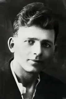 Шаг в бессмертие: 13 октября 1914 года родился Михаил Корницкий – герой, пожертвовавший...