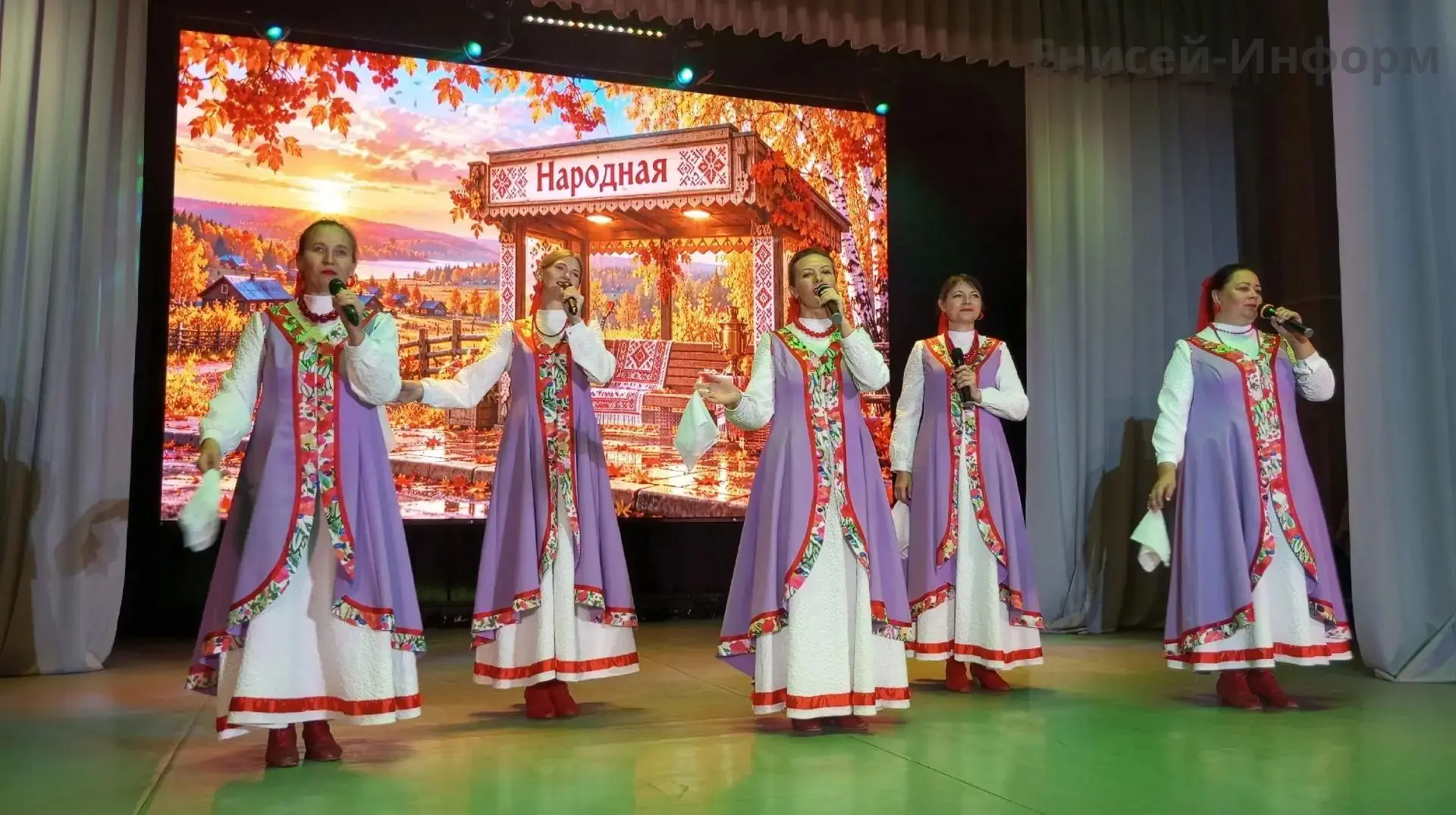 В Районном центре культуры прошло торжественное открытие творческого сезона