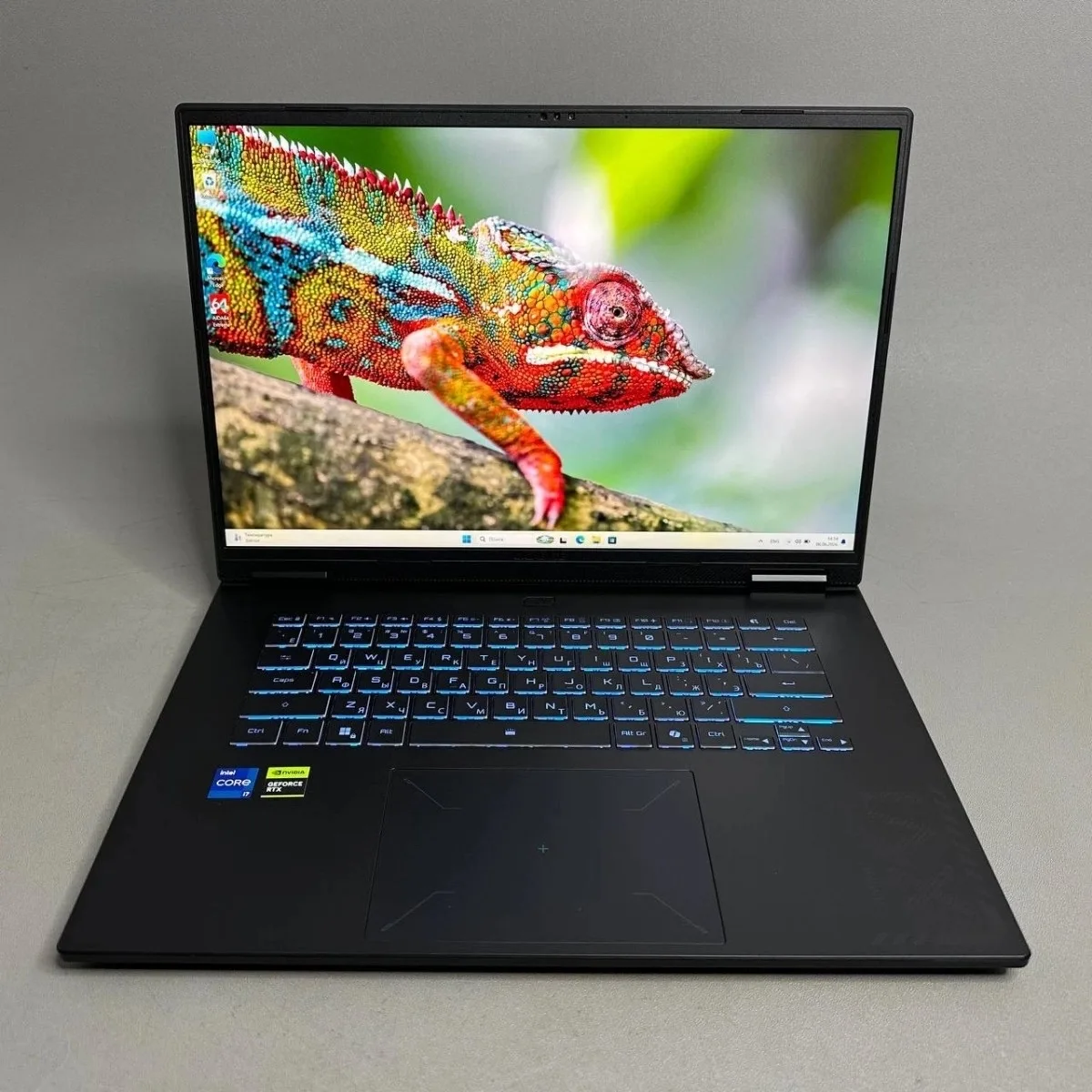 Продам игровой ноутбук Gigabyte Gaming A16 GA6H, i7-13620H, RTX 5050 8 ГБ, 16 ГБ DDR5, ...