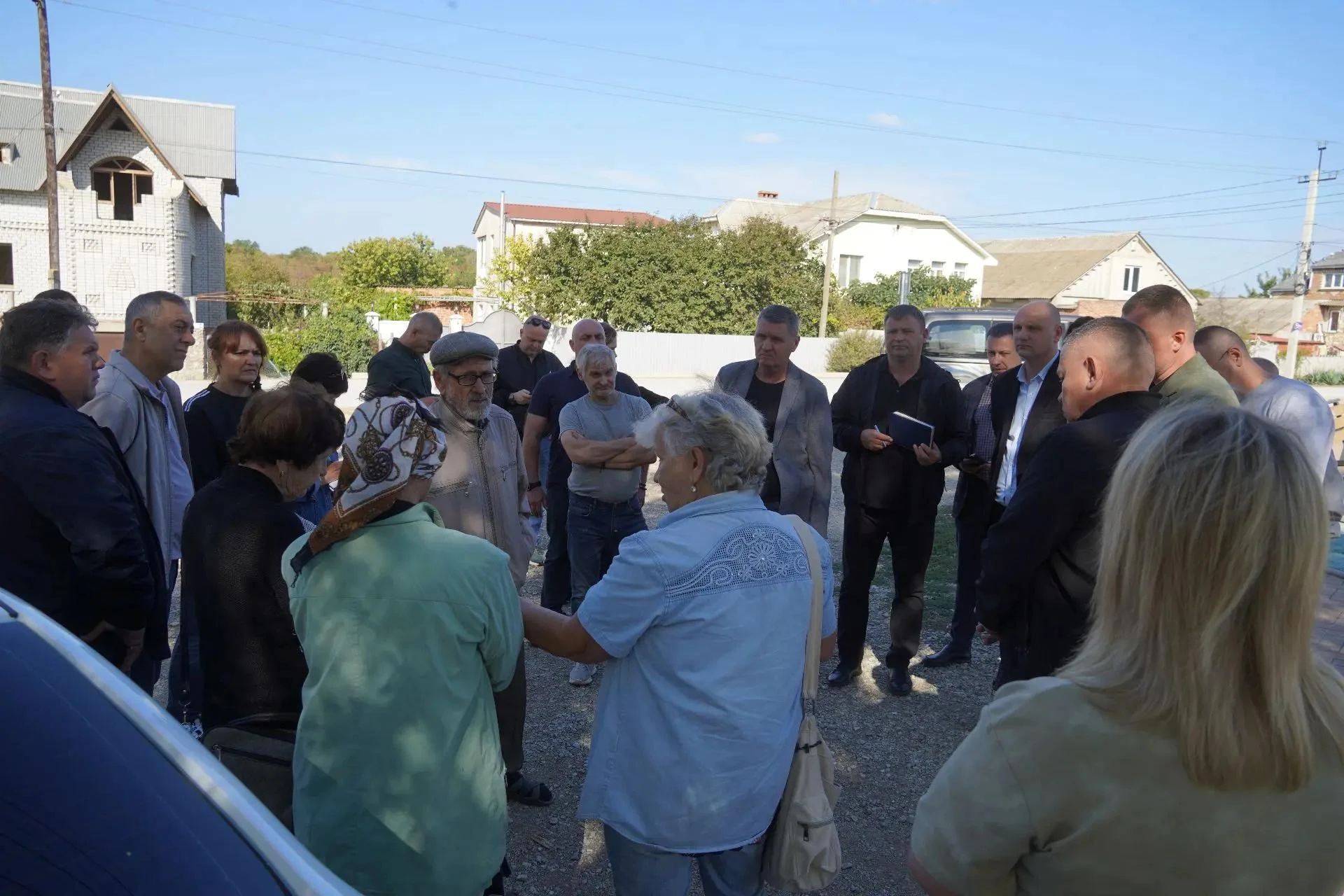 В Керчи обсудили проблемные вопросы Мичурино. Встречу с жителями провел и. о. главы адм...