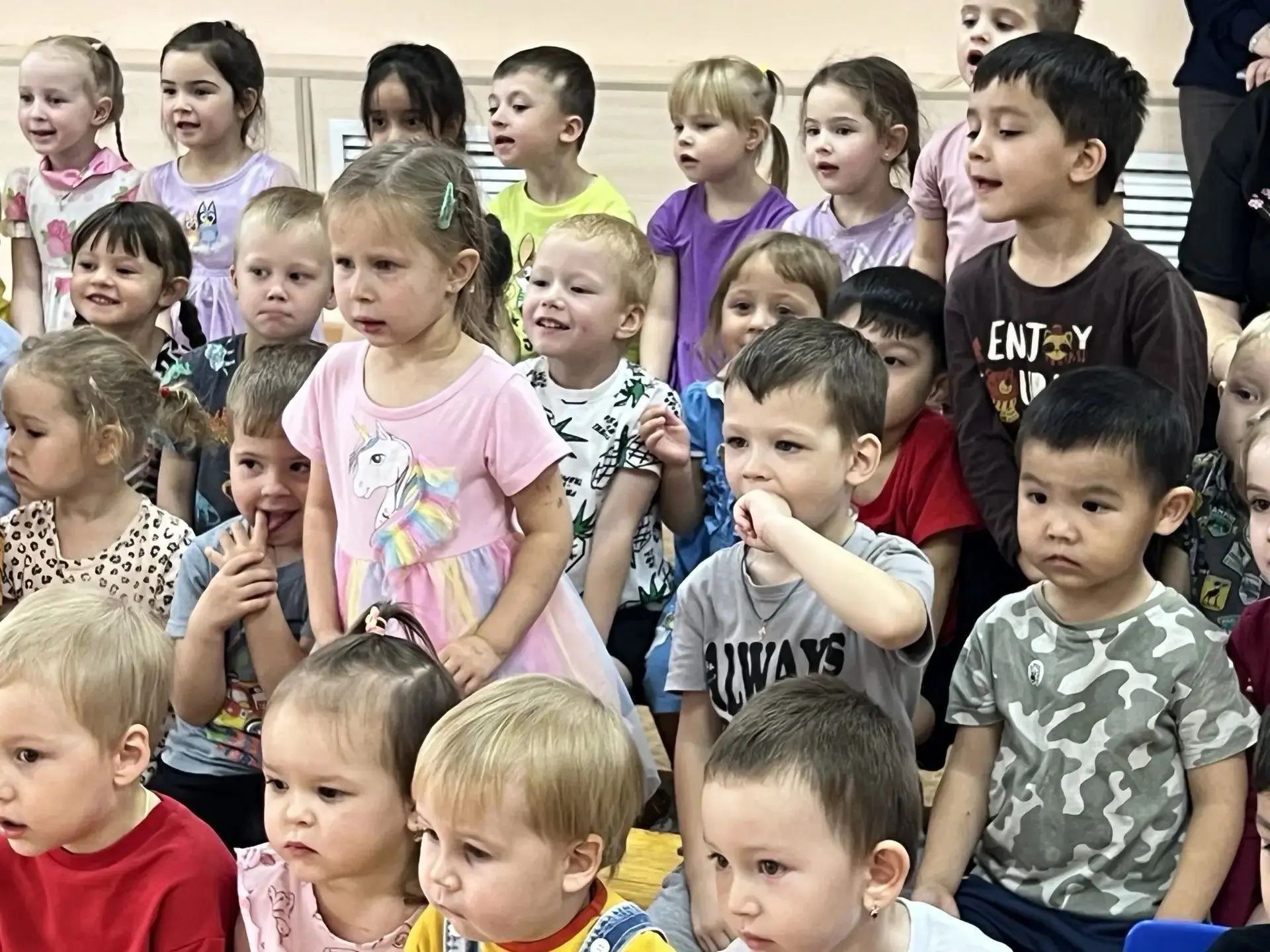 Дорогие родители! Хотим поделиться впечатлениями от спектакля, который посетили наши дети.