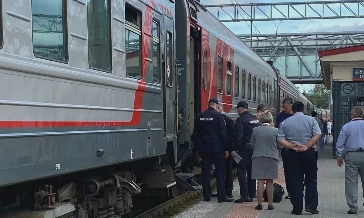 В Карелии сняли с поездов троих пассажиров