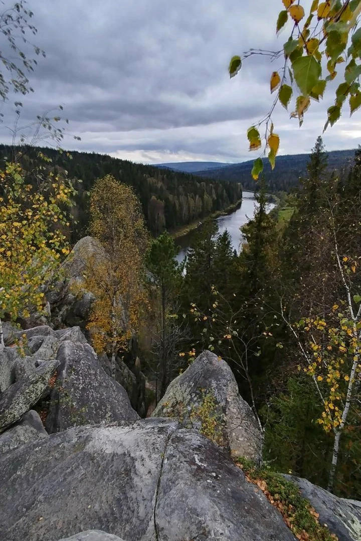 🥰⛰️ «Черепаха» и «Пернатый страж»: как причудливые скалы на Усьве получили свои имена