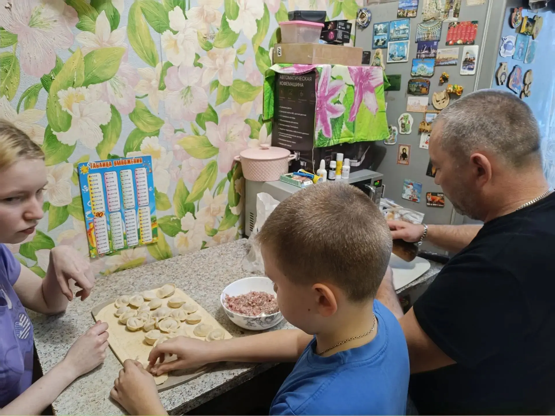 Секуторов Дима (3 "А" класс) и его папа - мастера на все руки