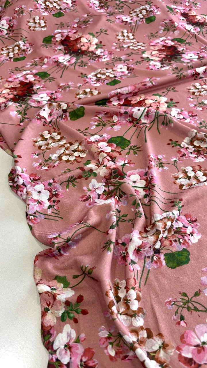 〰️ Вязаный трикотаж Gucci, тактильно очень нежный, шелковистый. Идеально на лонгслив, п...