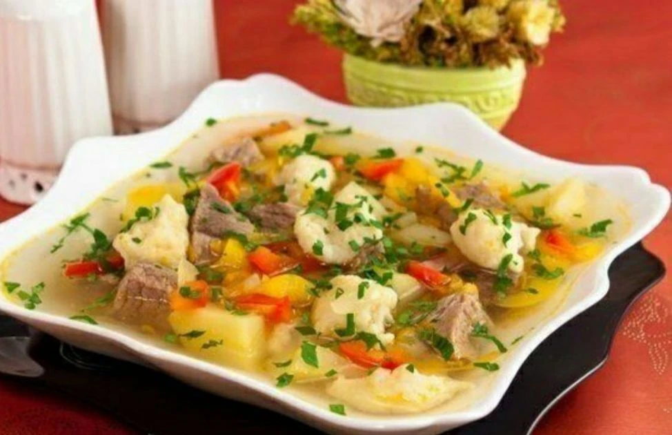 СУП С ГОВЯДИНОЙ И КЛЁЦКАМИ #суп #обед