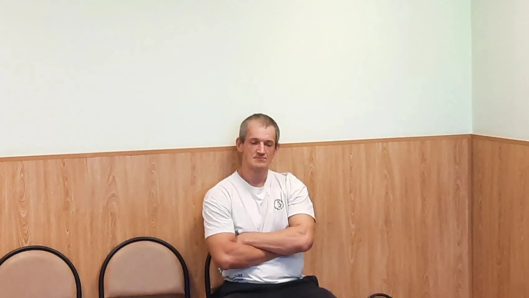 Суд отправил под стражу обвиняемого в серии краж: мужчина нарушил домашний арест, отпра...