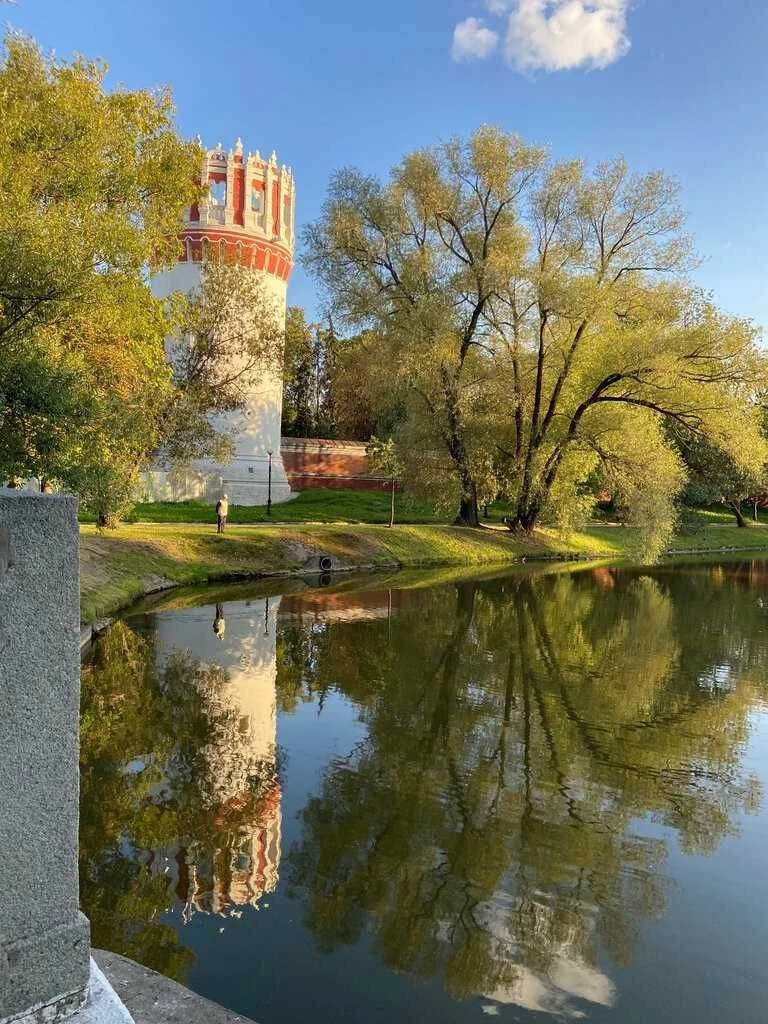 Красивая осень у нашего монастыря ❤
