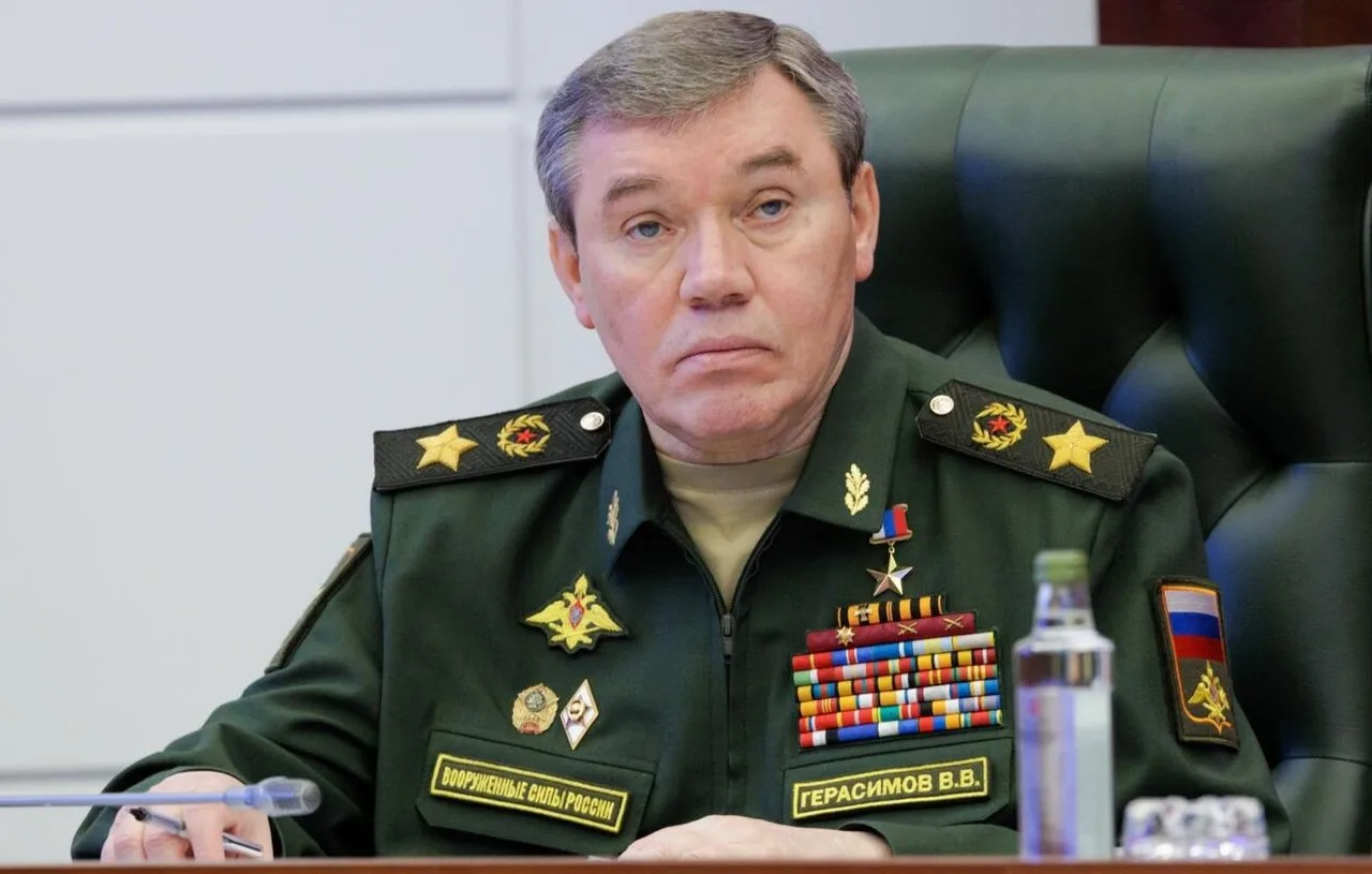 Мы будем наносить удары по мостам стратегического назначения Украины, – Герасимов.