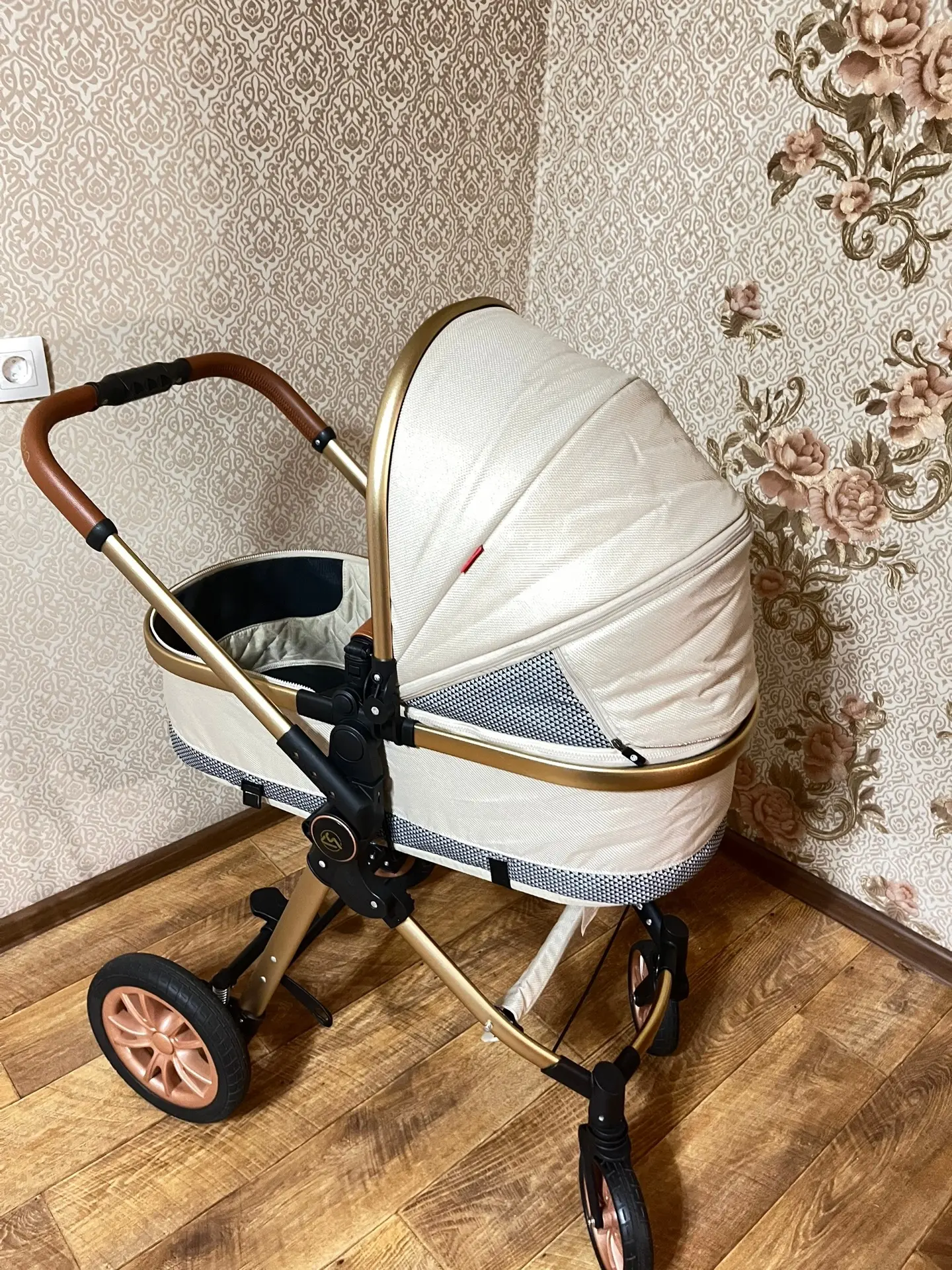 Продам коляску 3 в1 с автолюлькой и всеми комплектующими за 18тр писать в лс или звонит...