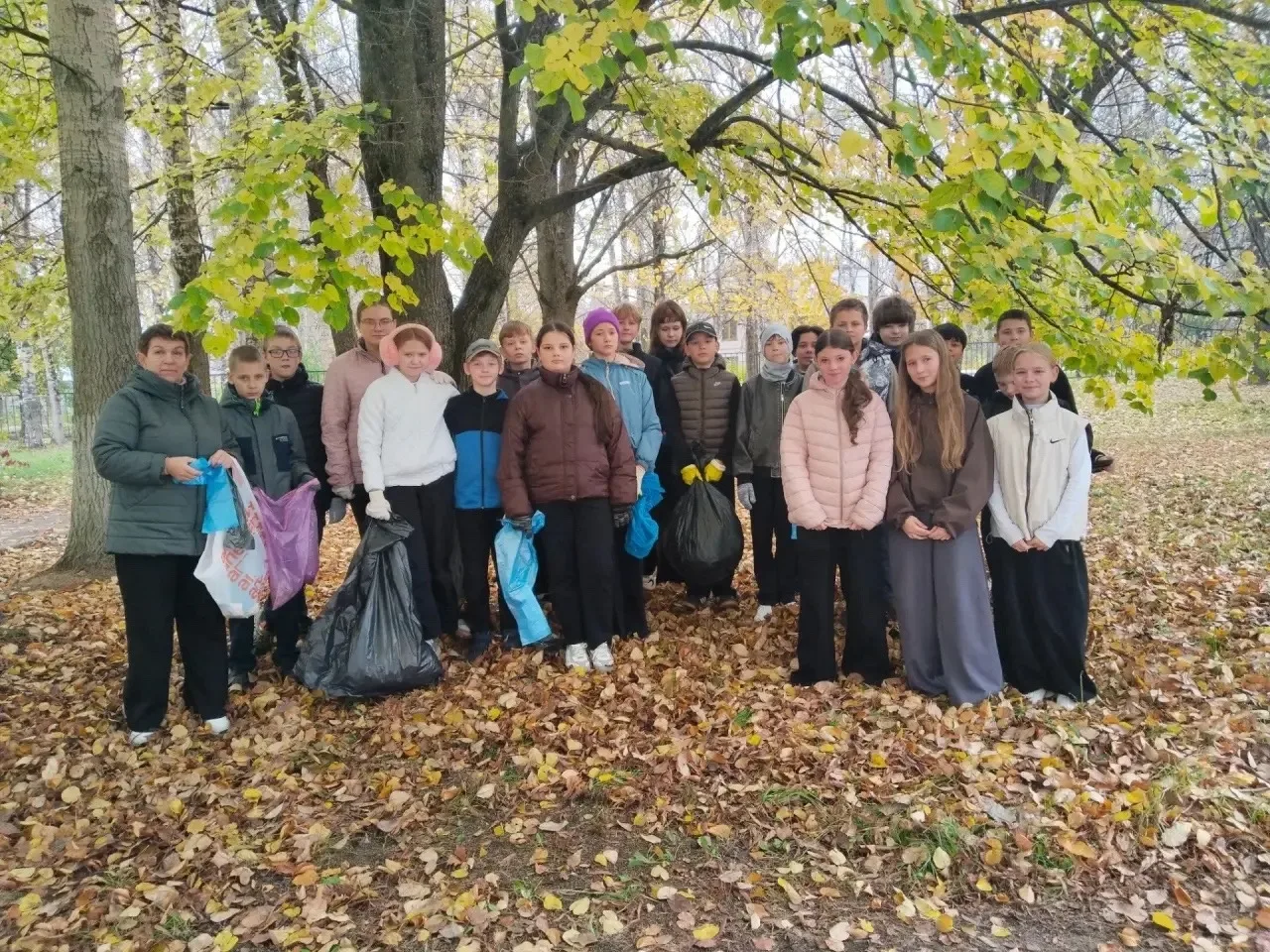 🍂 В нашей школе прошёл осенний субботник! 🍁