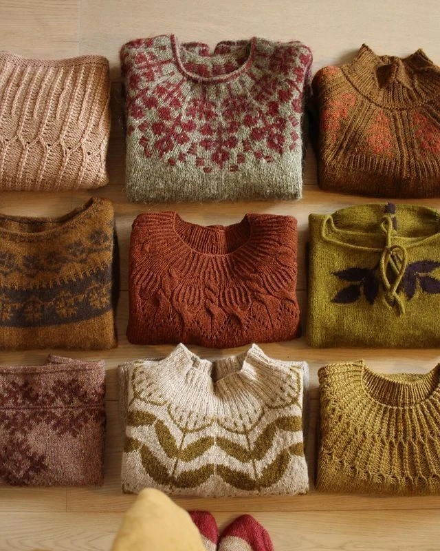 Никакая современная синтетика не сравнится с уютом натуральной шерсти! 🧶 Октябрь - вре...