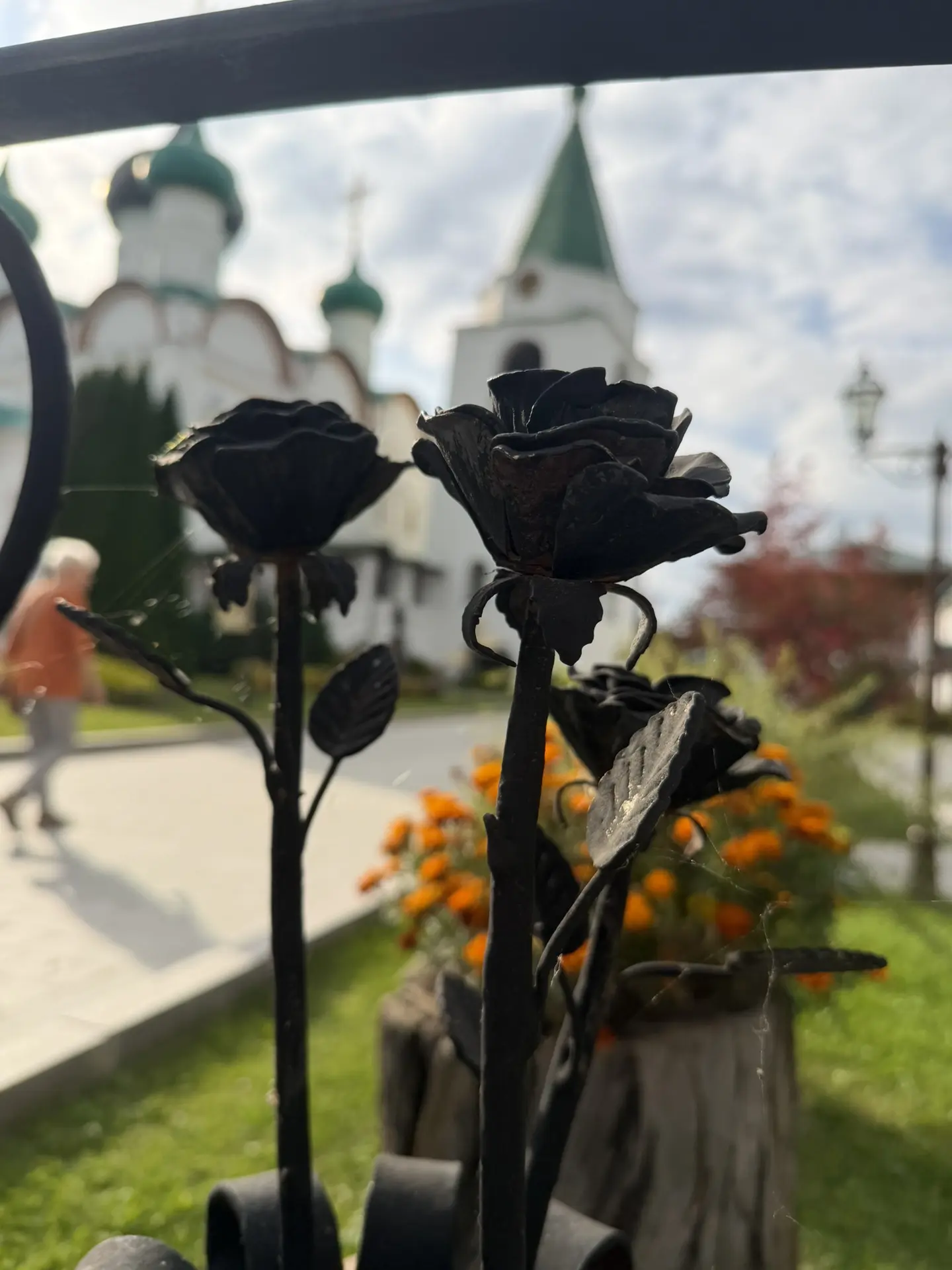 Прекрасно поработали сегодня , хоть и нелегкие клиентские случаи были на эфире .