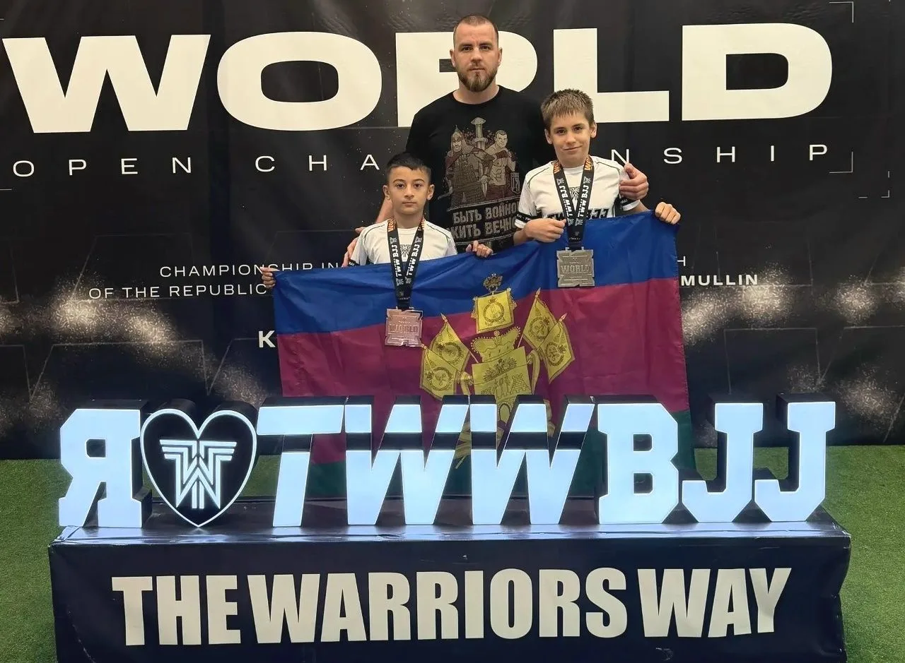 ТЕМРЮКСКИЕ СПОРТСМЕНЫ НА ОБЩЕВОЗРАСТНОМ ЧЕМПИОНАТЕ МИРА ПО ДЖИУ-ДЖИТСУ ЗАВОЕВАЛИ МЕДАЛИ...