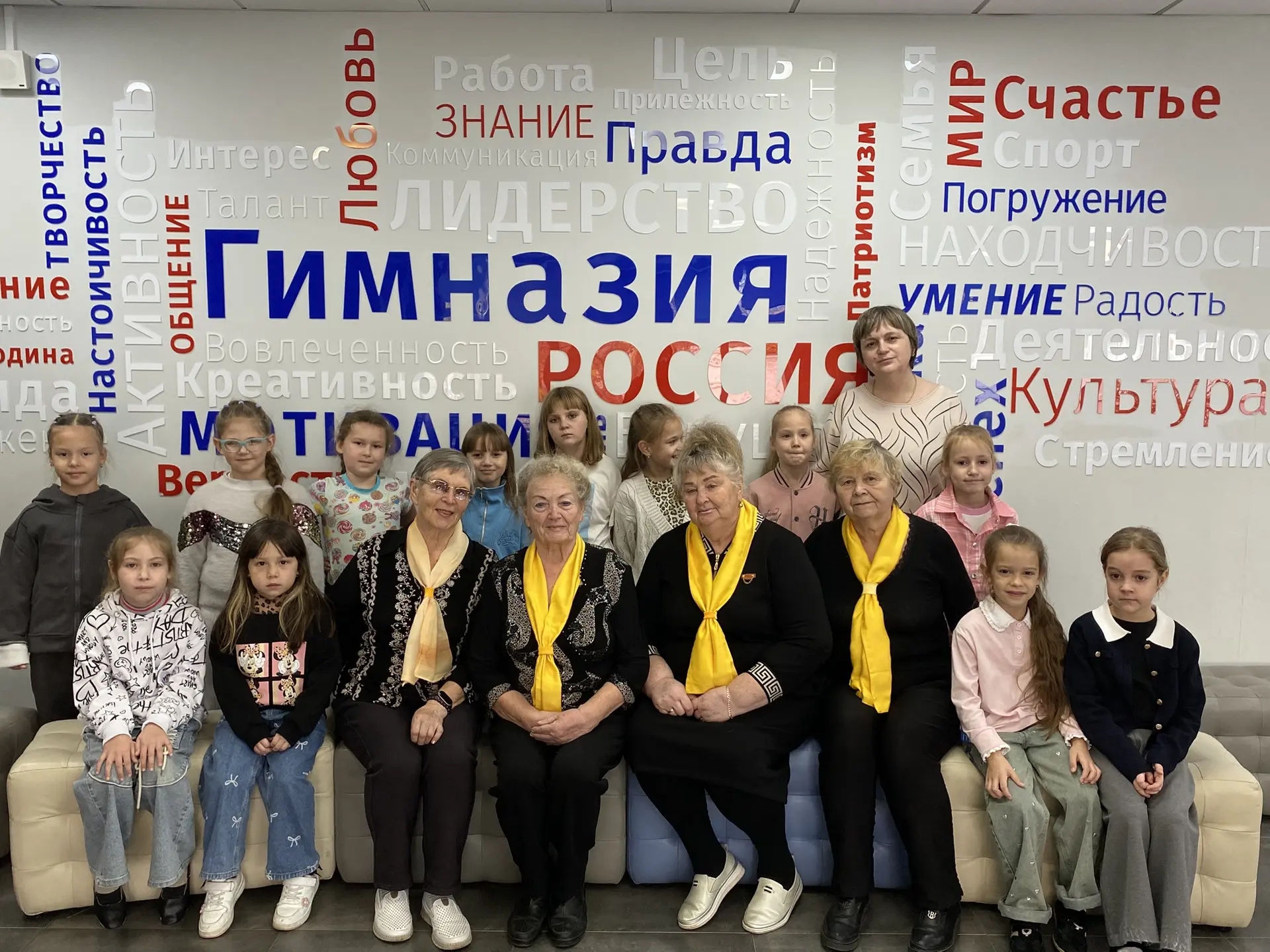 🎭 Как мы побывали в гостях у юных кукольников