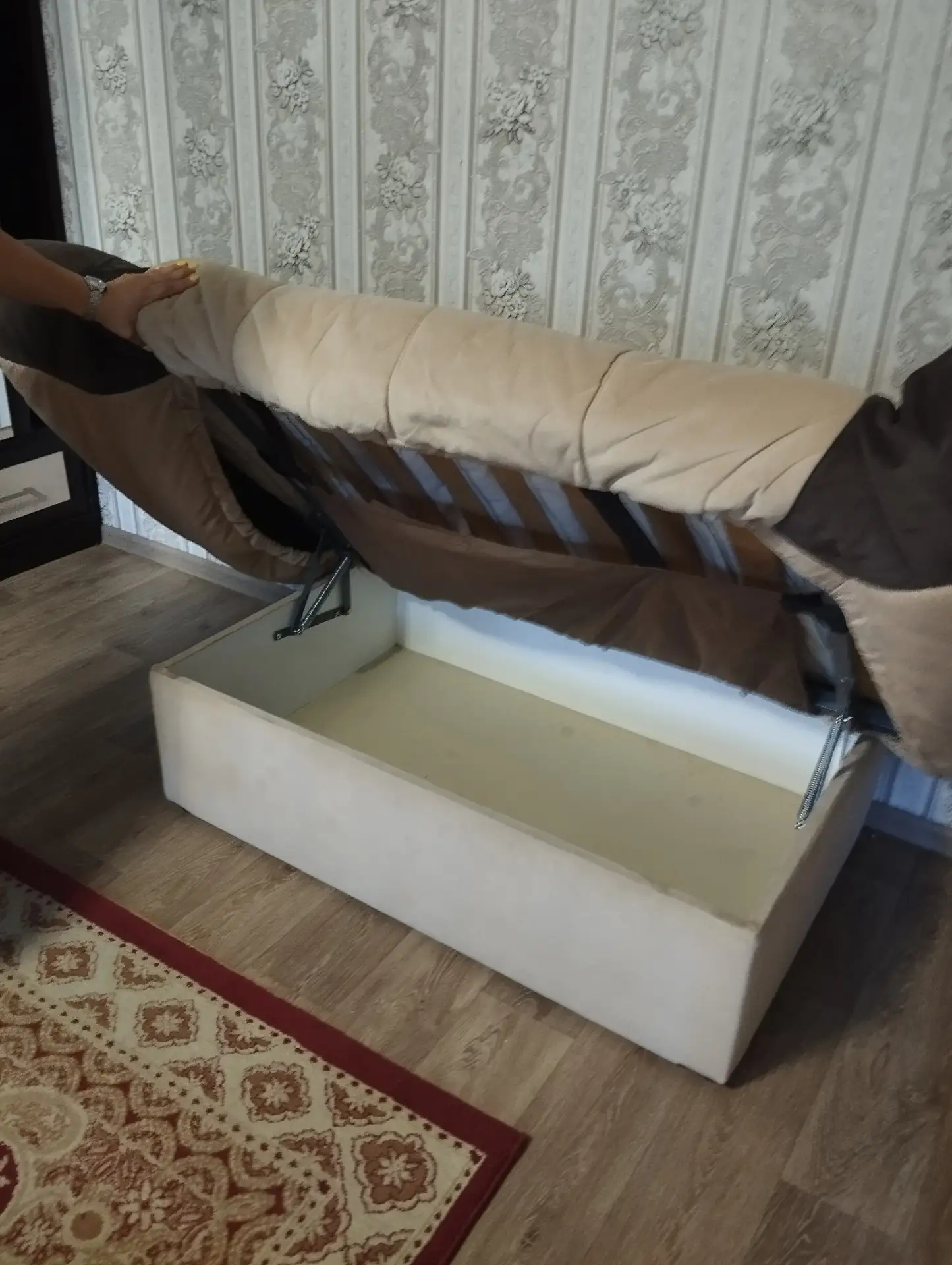 Отдам даром. Звоните89511161015.