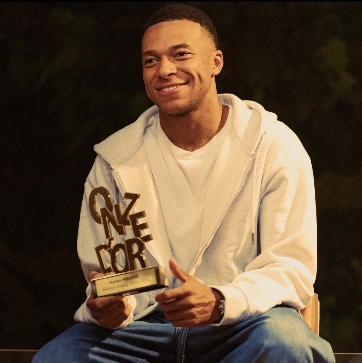 🗣️ Килиан Мбаппе о победе в Onze d’Or после Зидана, Криштиану и Марадонны: