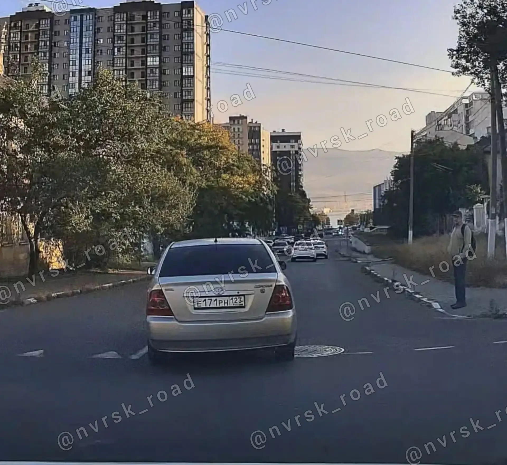 Улица Исаева — Пархоменко.
