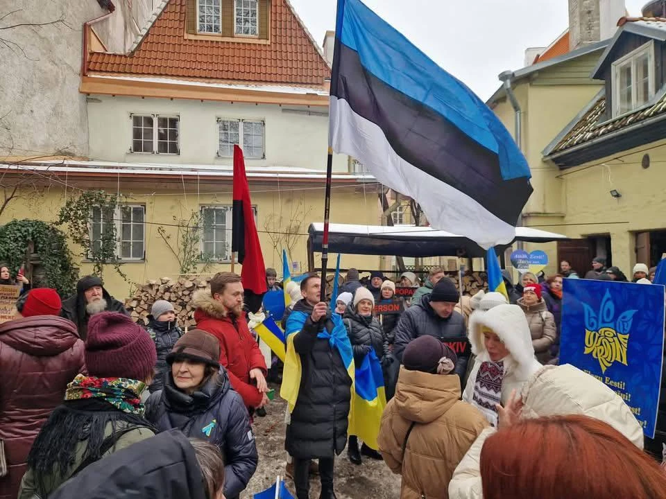 Внезапный слон. Доброго русского человека в Эстонии осудили на 3 месяца за то, что он н...
