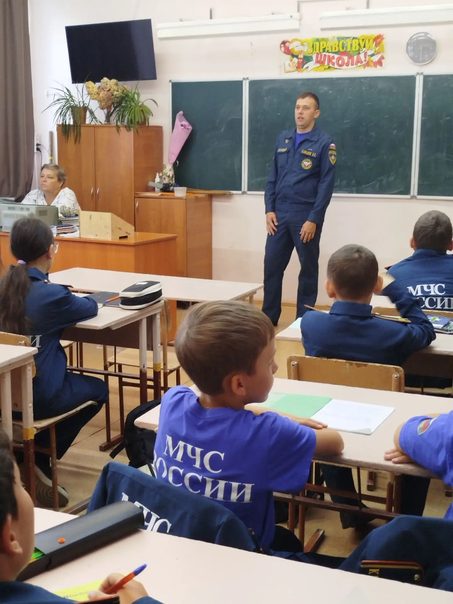 🚒 Профориентация и безопасность: важная встреча для пятиклассников!