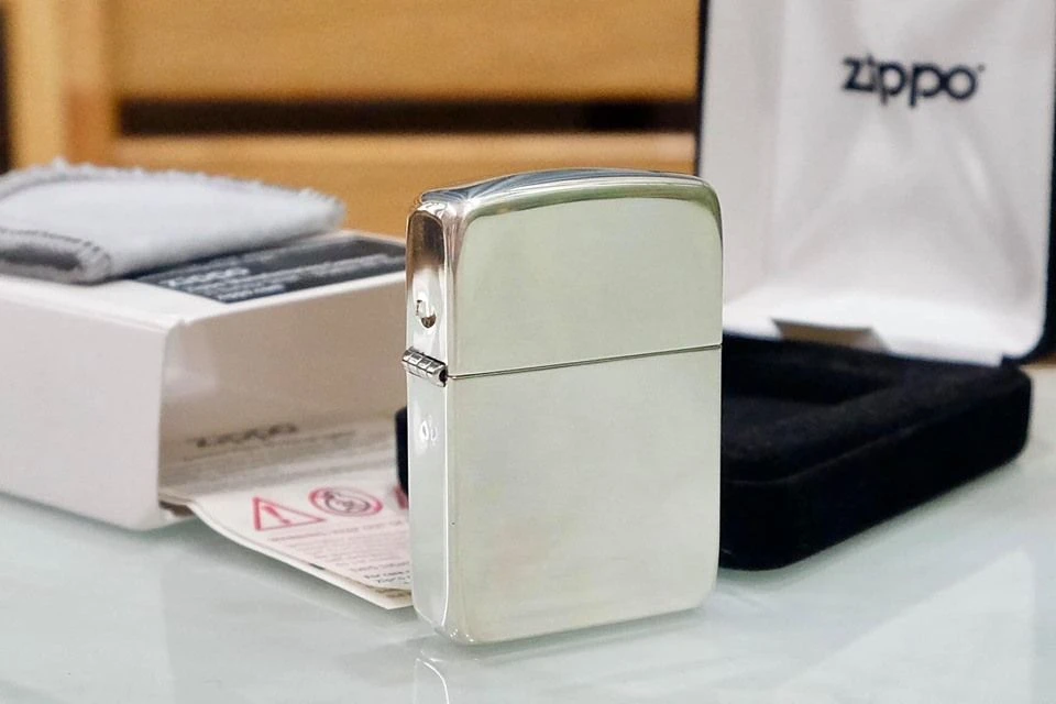 Zippo 1941 Replica Sterling Silver.