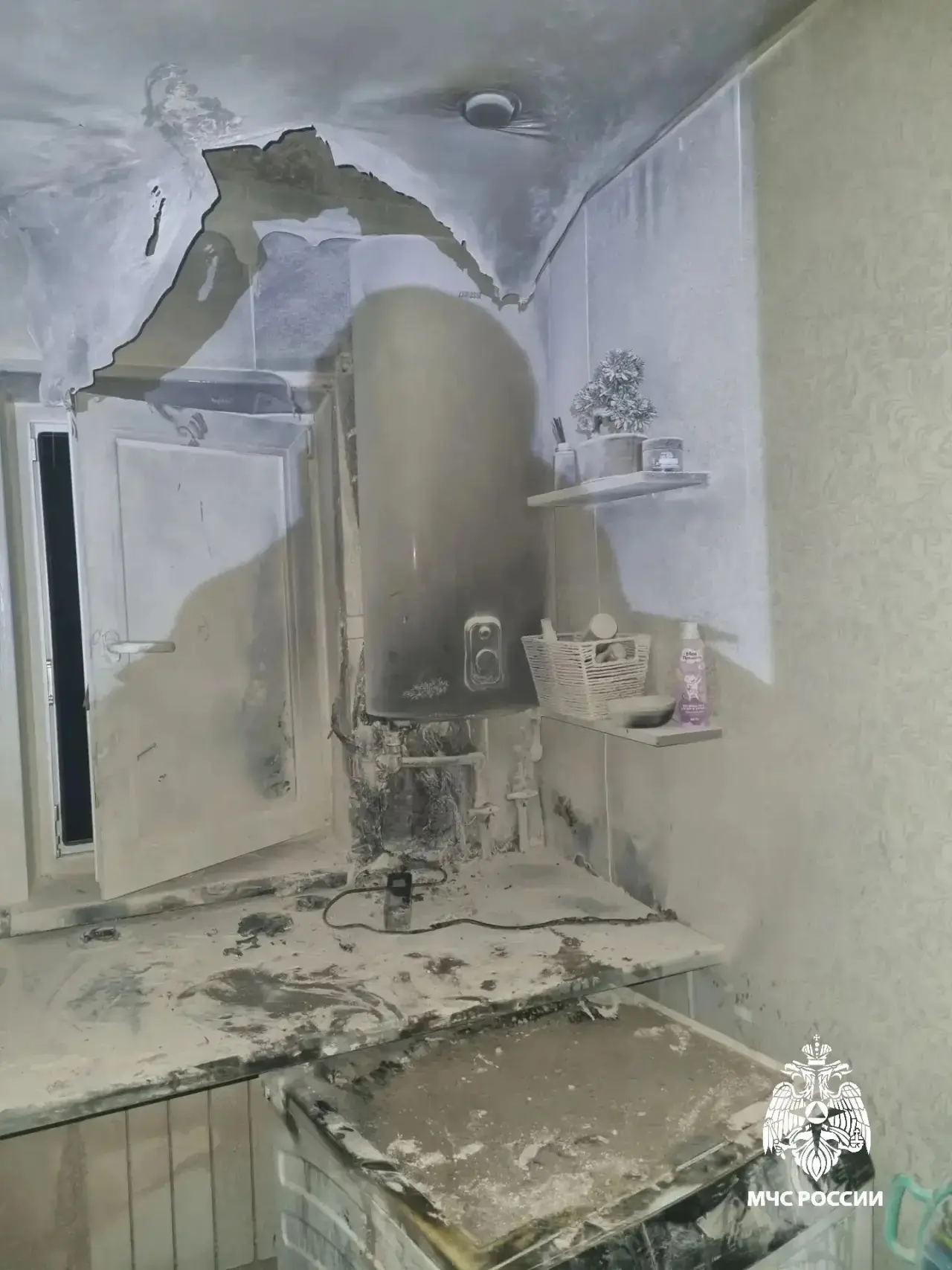 🔥 В Костроме загорелась розетка в ванной частного дома
