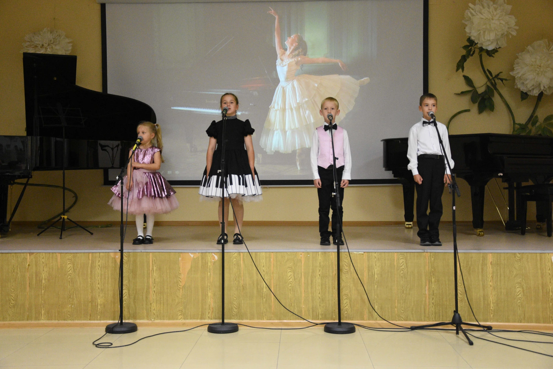 🎶 1 октября в детской школе искусств г. Невельска состоялся праздничный концерт — так ...
