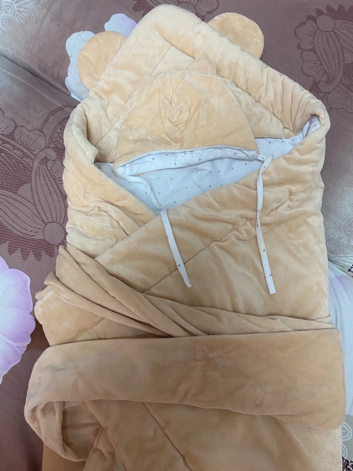 Продам конверт на выписку, пользовались один раз на выписку в сентябре. Конверт-одеяло,...