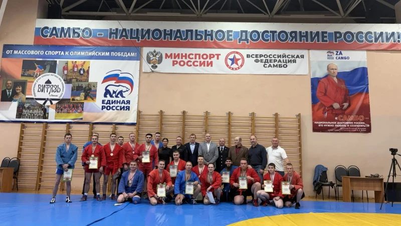 В Пензе прошли соревнования по самбо среди полицейских