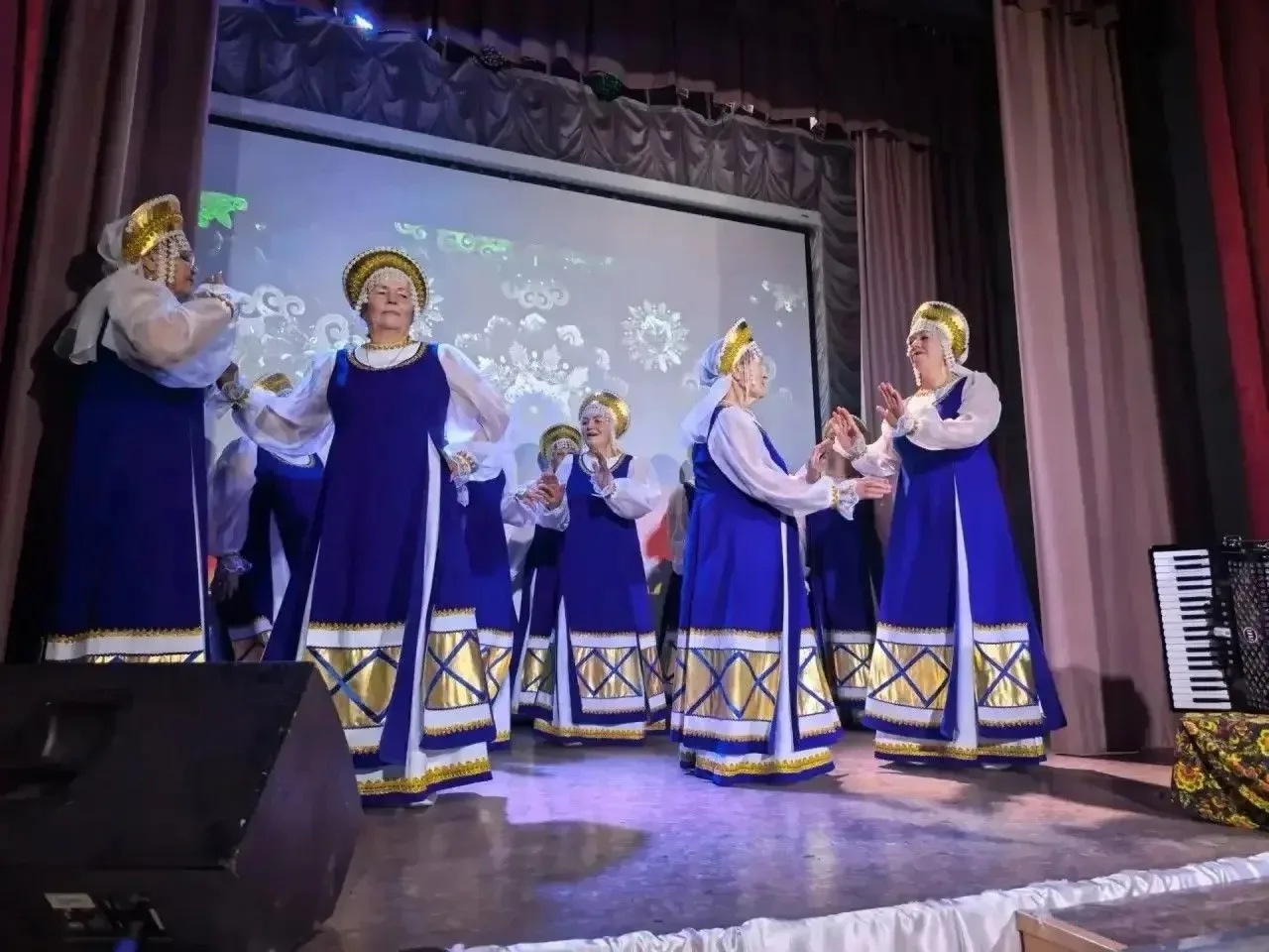 💫Два любимых и родных в Иркутском округе коллектива отметили юбилеи. «Рябинушке» из Ма...