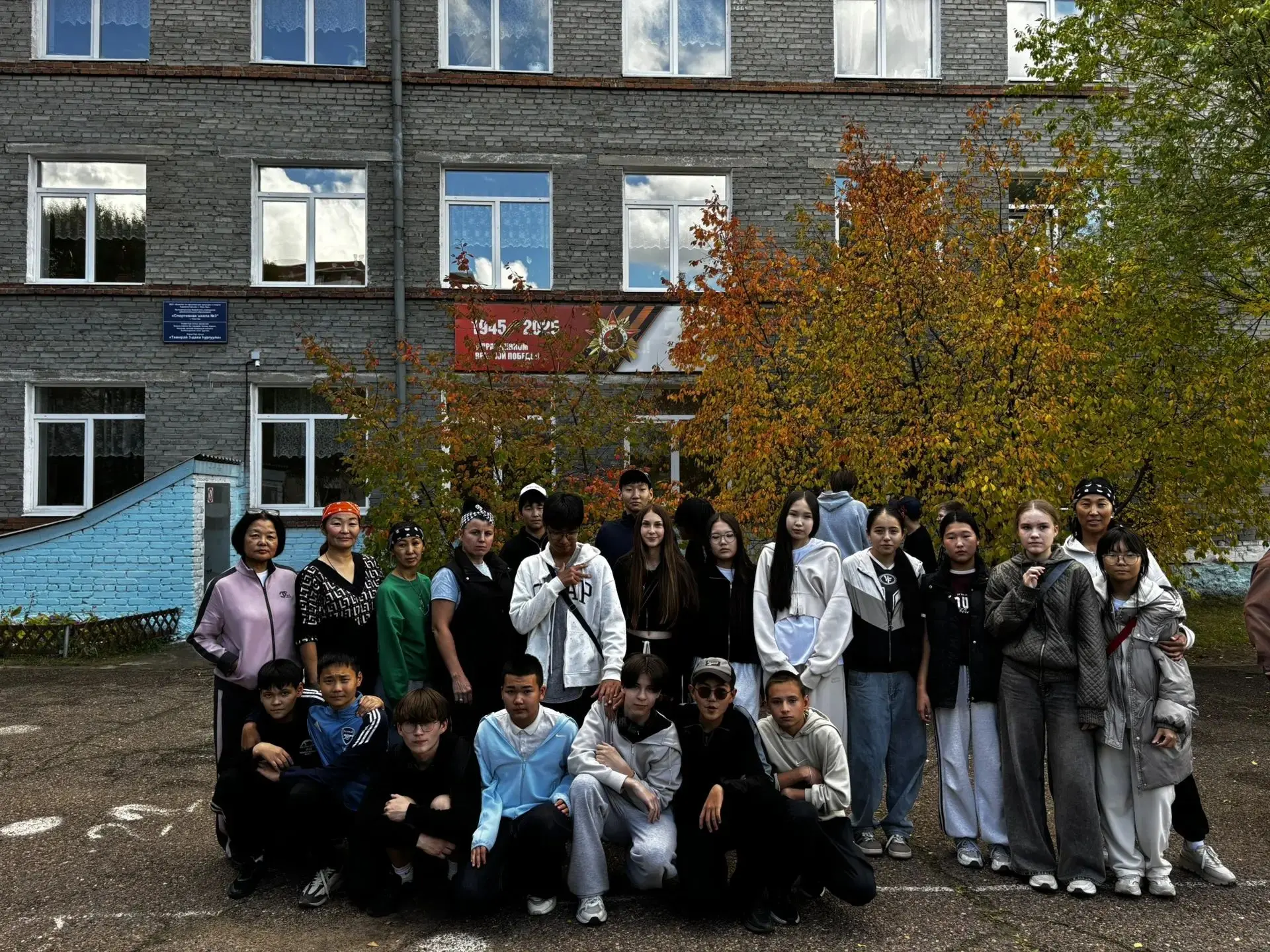 А мы ещё успеваем принимать участие и в школьных мероприятиях 😊