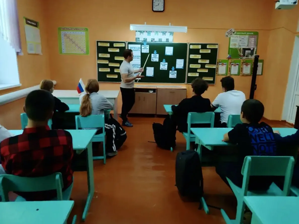 🎉 Финансовая грамотность: учимся дружить с деньгами! 🎉
