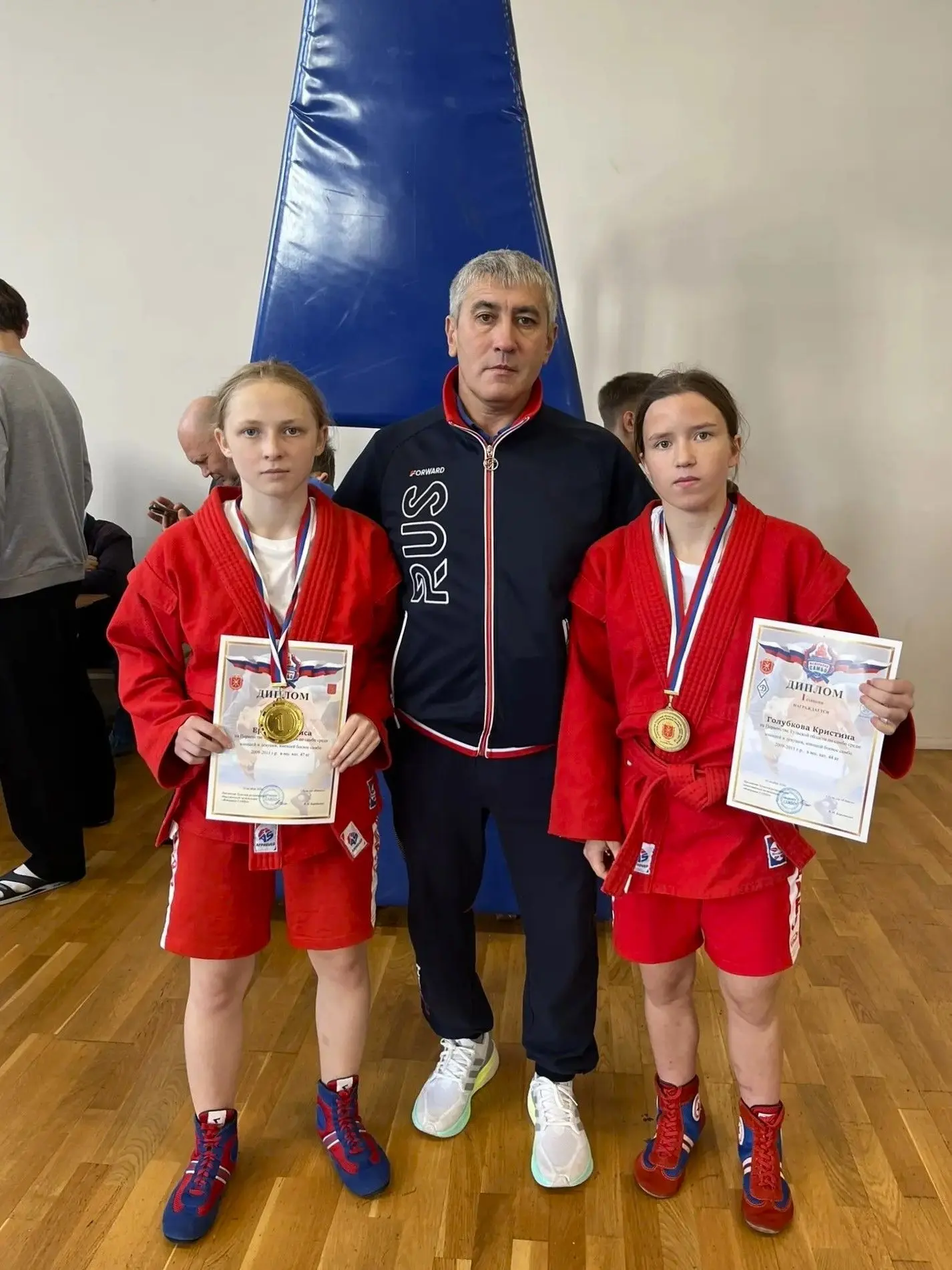 🏆 Золотой дубль на областном первенстве по самбо