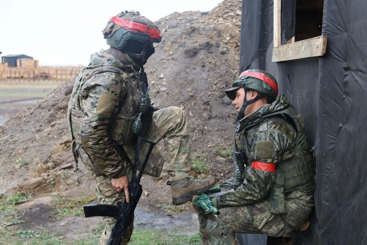 🎖 От заводских цехов до военного полигона — как опытные инструкторы обучают новобранцев