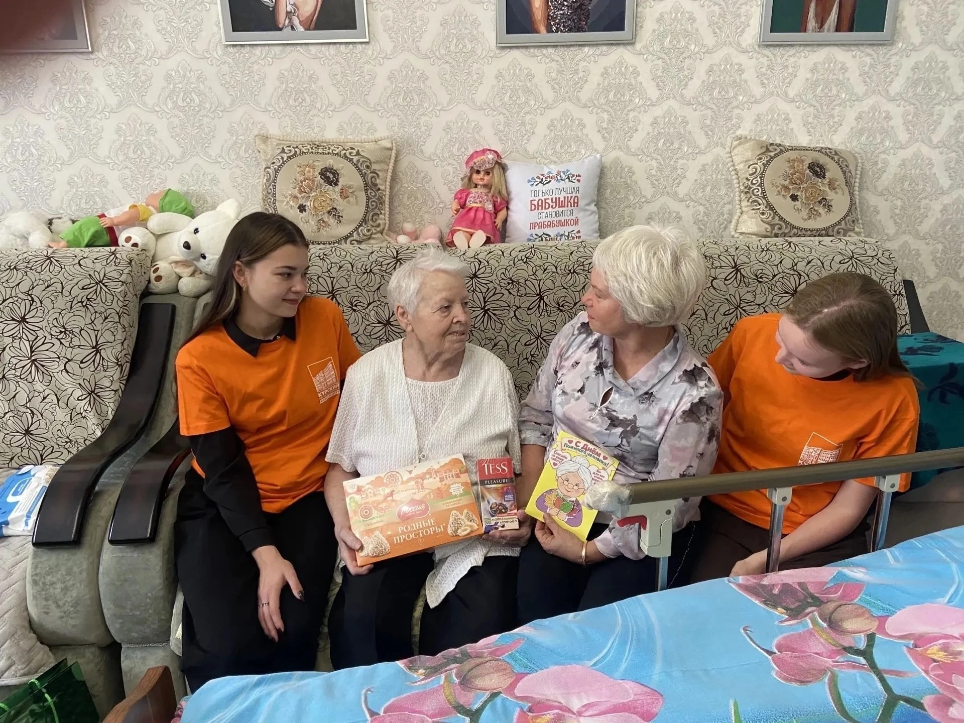 Студенты КГУ традиционно присоединились к акции «Поздравь ветерана»