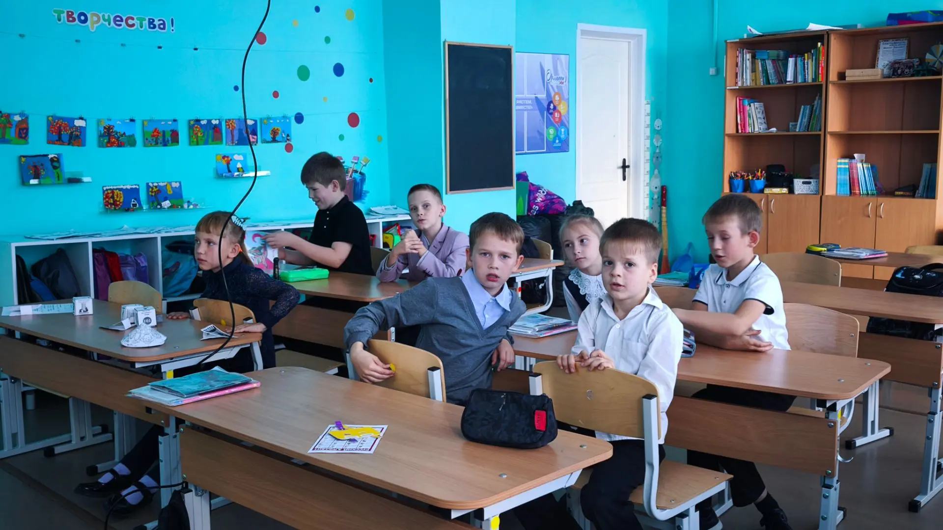 🎉 День чтения: сказочный марафон во 2 классе! 🎉