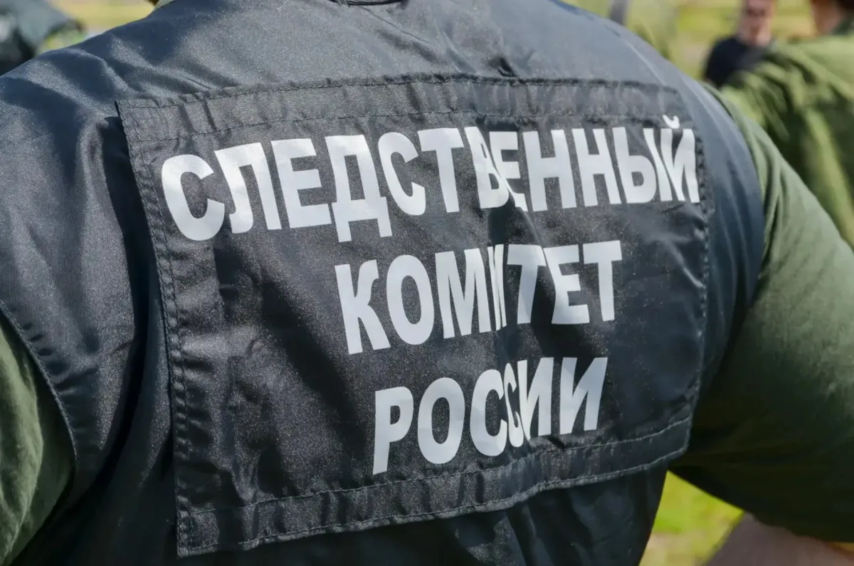В Хакасии водителя, протащившего сотрудника ГАИ в оконном проеме, будут судить.