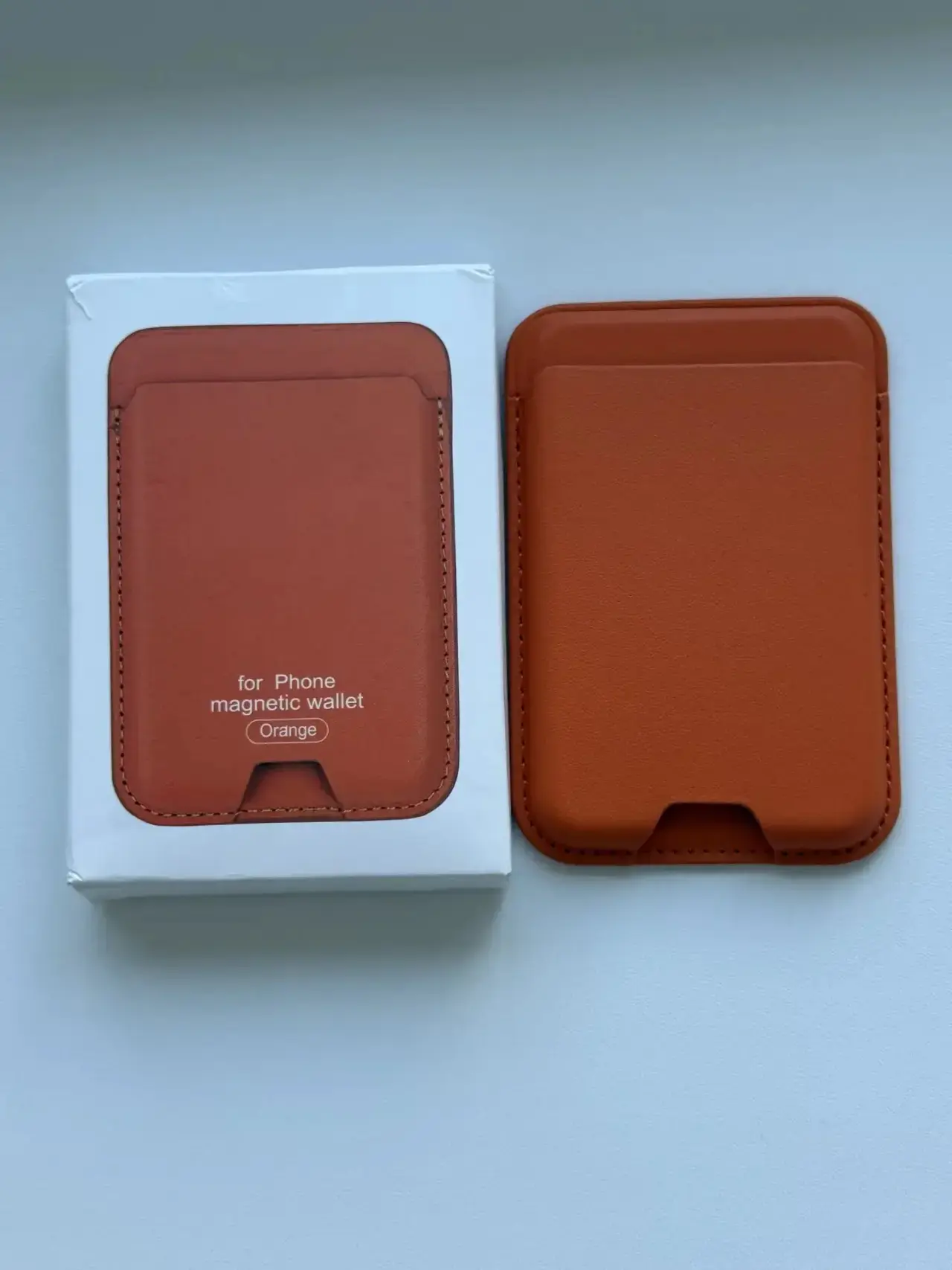 Продам картхолдер для iPhone с MagSafe из эко кожи