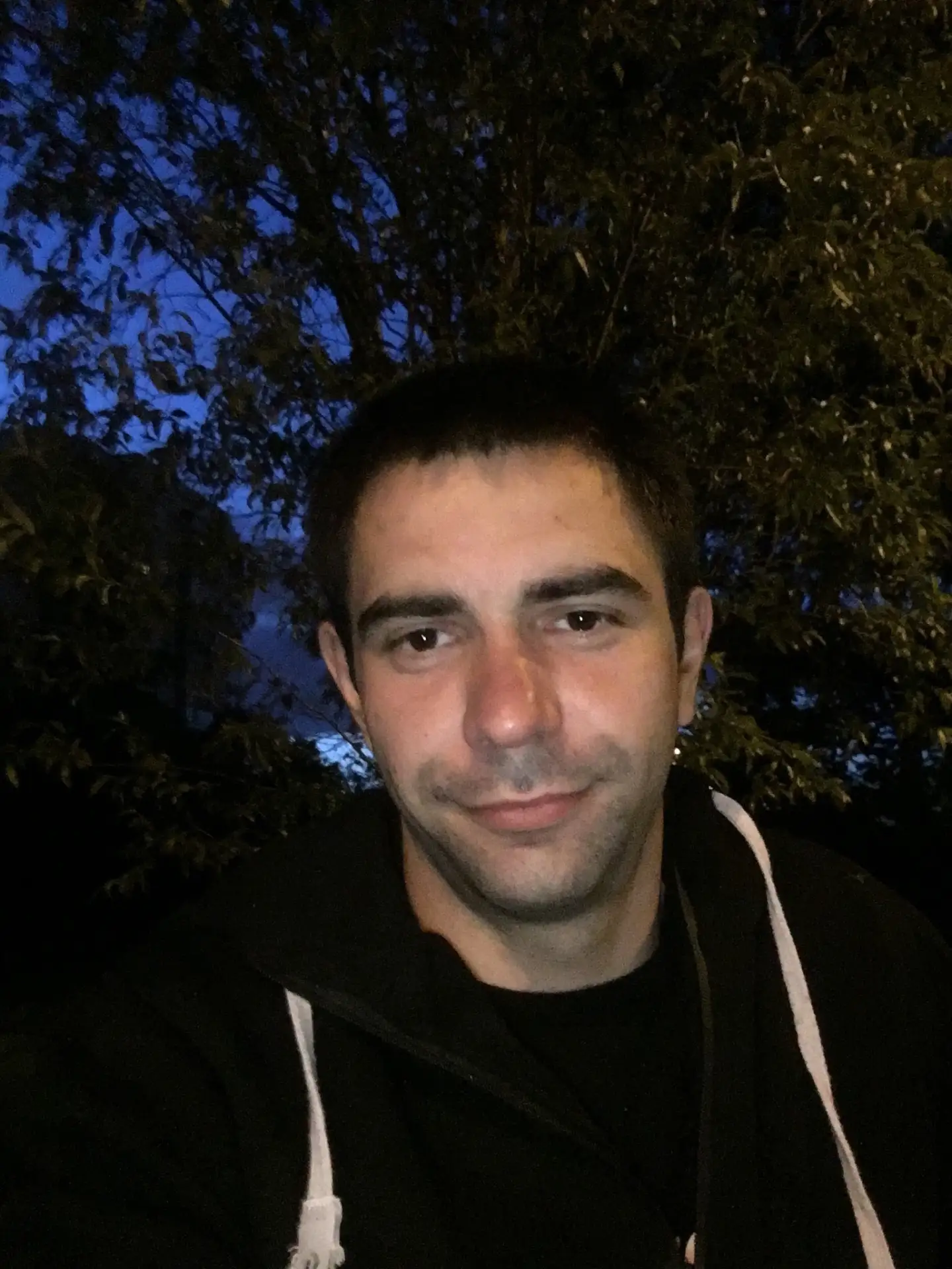 👦 Артем, 35
