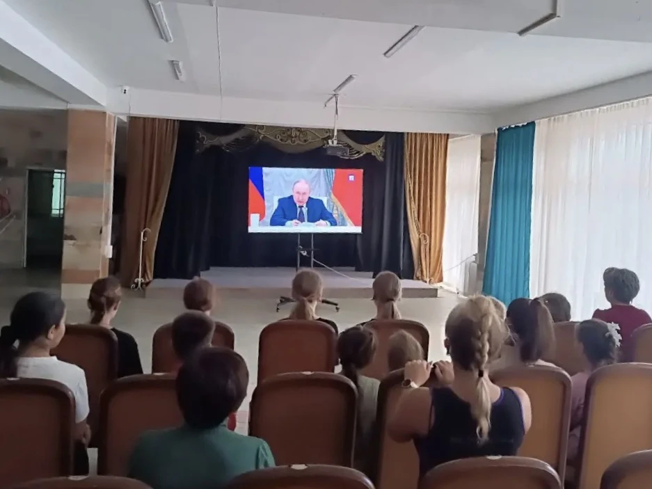 В доме культуры «Орел-Изумруд», состоялся тематический вечер ко Дню рождения Президента...