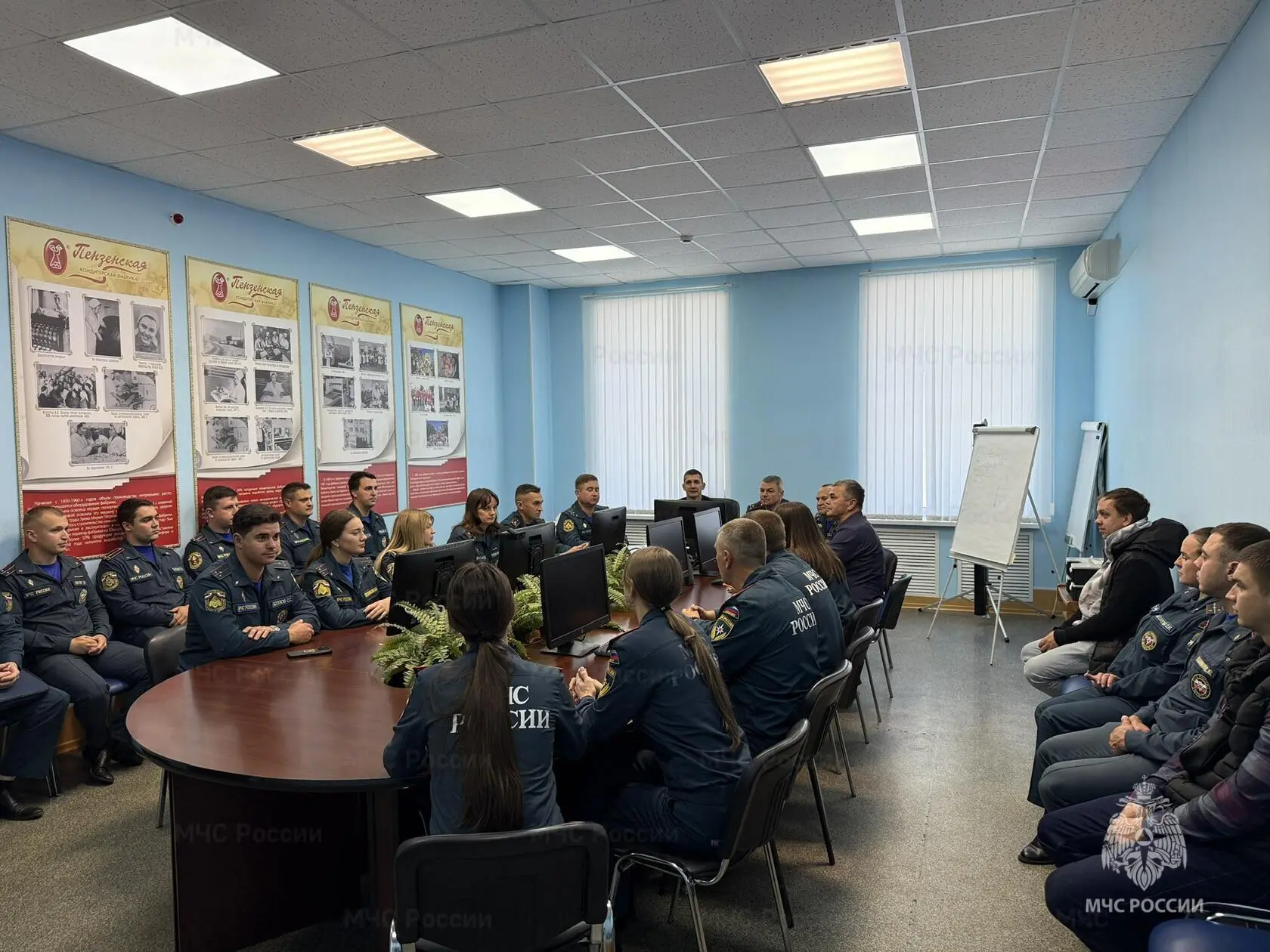Проведен учебно-методический семинар с сотрудниками отделов надзорной деятельности и пр...